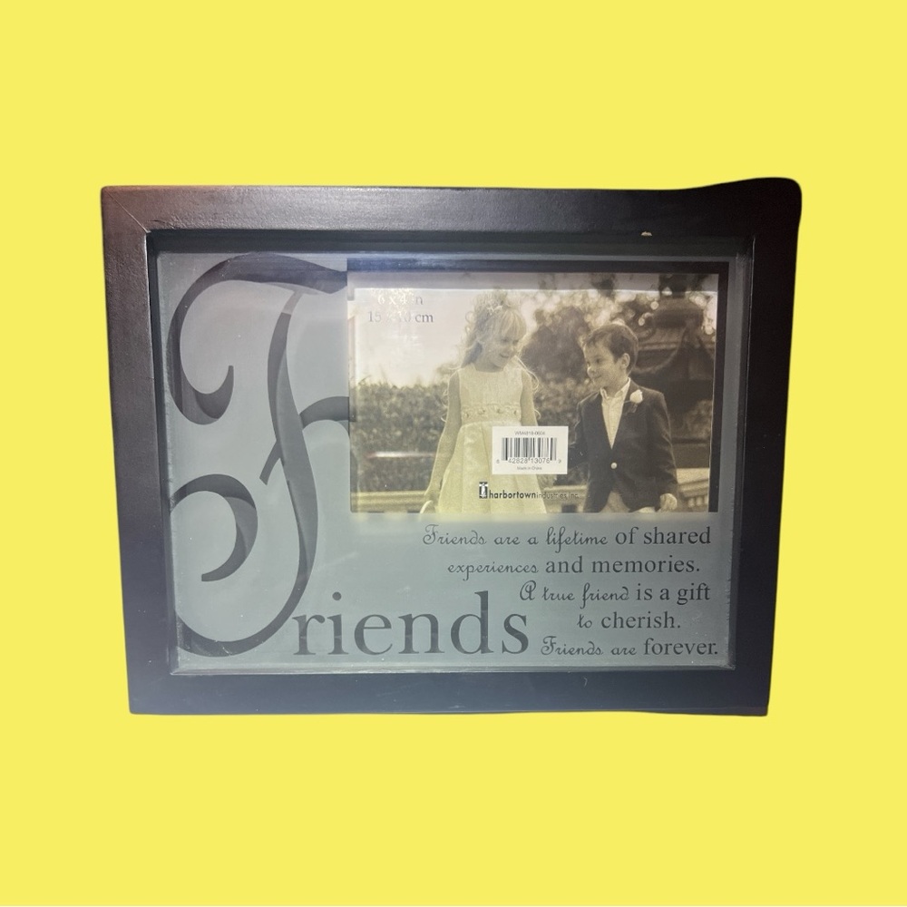 HARBORTOWN IND| FRIENDS 6x4 PHOTO FRAME
